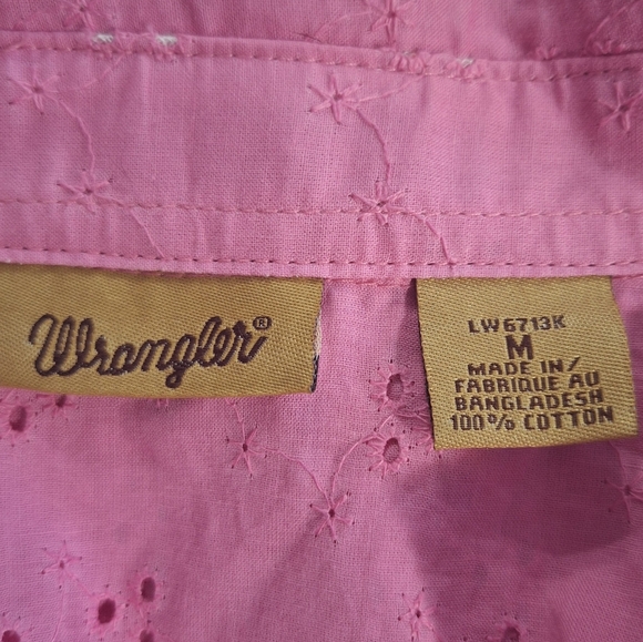 Wrangler Western Pink Eyelet Button-Up Women's Top Medium *L - Picture 5 of 5